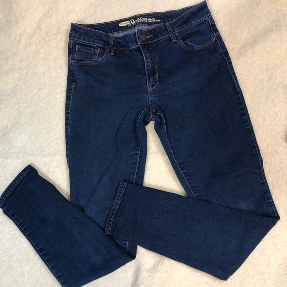 Old Navy Denim - Old Navy Rockstar size 8 mid-rise skinny jeans